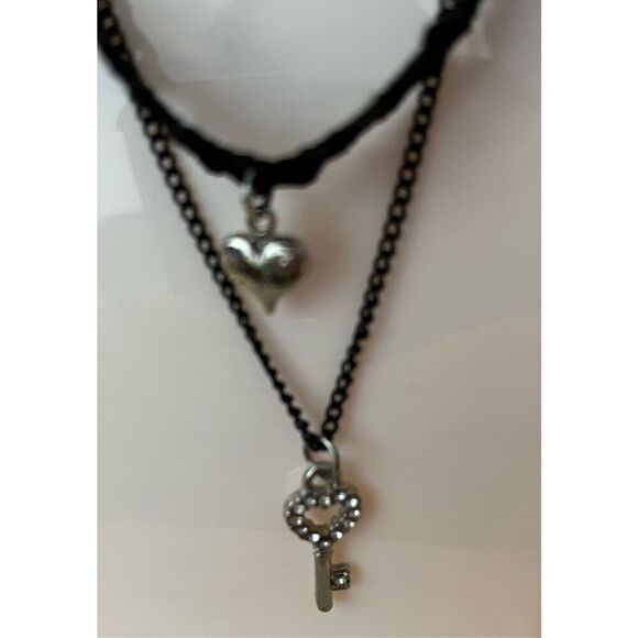 Heart & Key Silver and Black Ribbon Necklace Goth Y2K - Picture 4 of 5